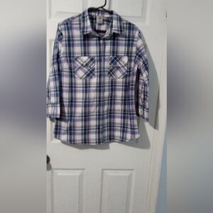 Carhartt women's XXL button up shirt.  NWOT, 3/4 sleeve